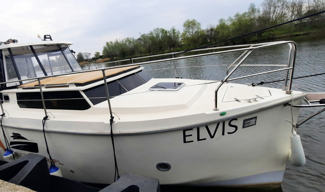 Elvis zdjęcie Aquaczarter czarter pętlą żuławską