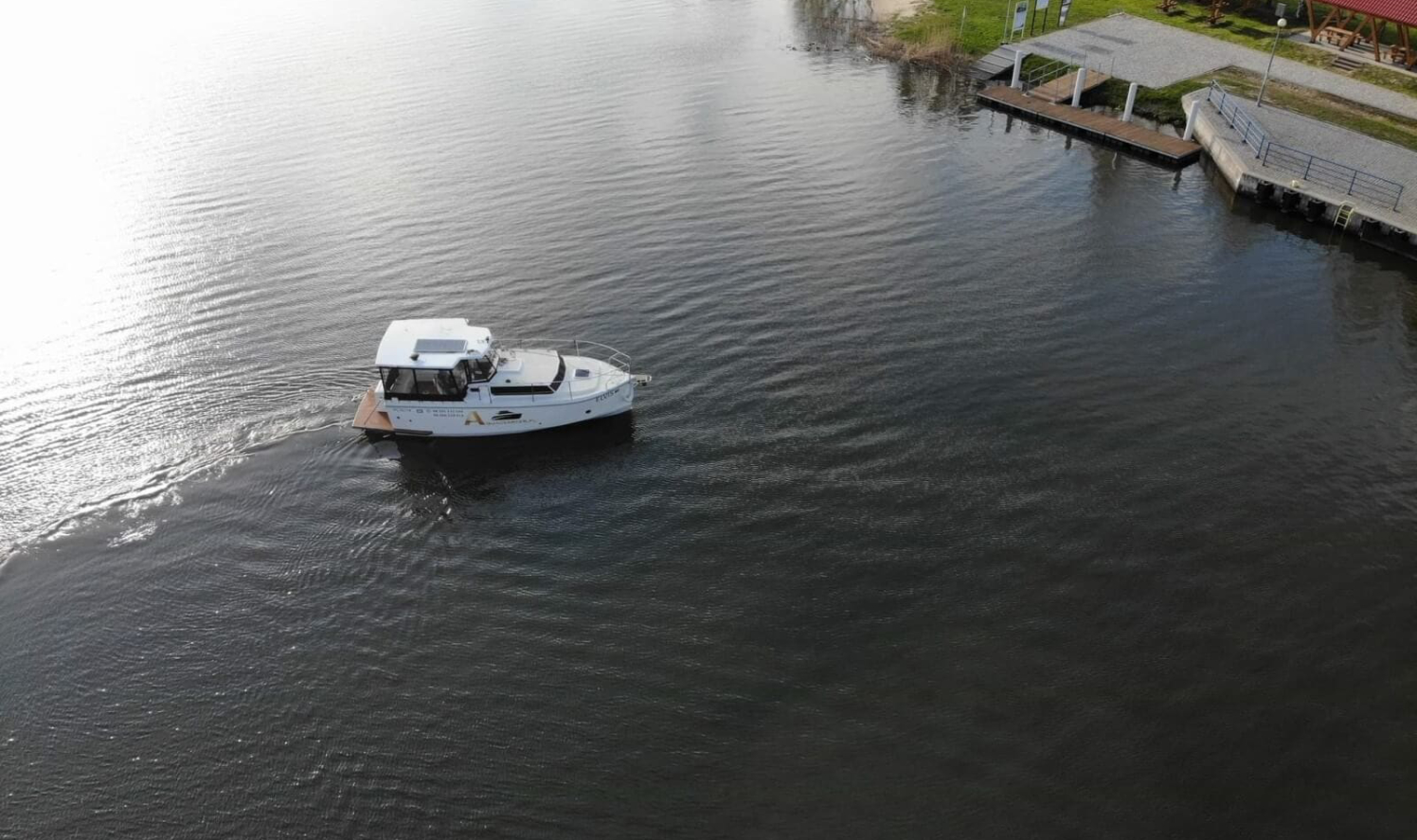 Elvis zdjęcie Aquaczarter czarter pętlą żuławską