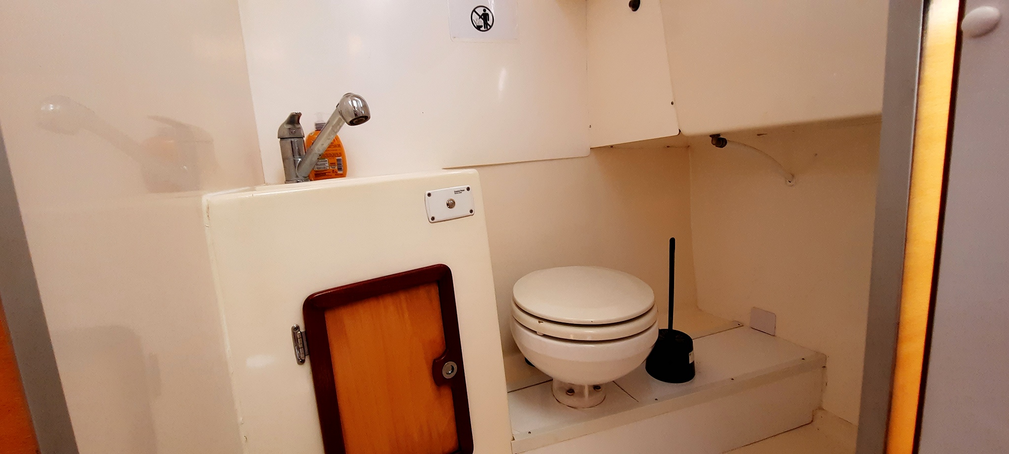 Wnętrze Elvis Calipso 750